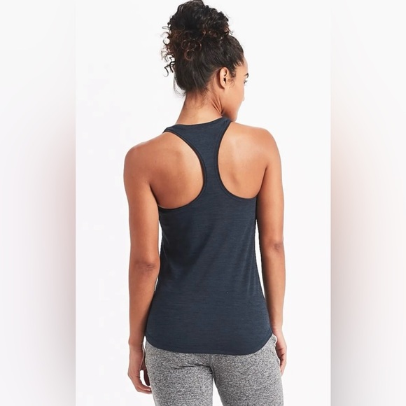 Vuori Lux Performance Tank in Ink Heather - Size S - Picture 3 of 9